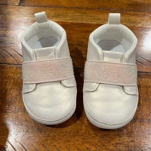 6-12 month Ro+me soft baby shoes